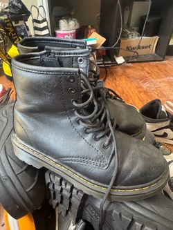 Kids boots