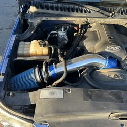 Gmc Sierra Chevy Silverado cold air intake Kit (brand new )99-06