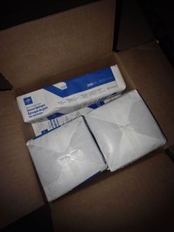 Gauze Sponges (2x2) (4x4)