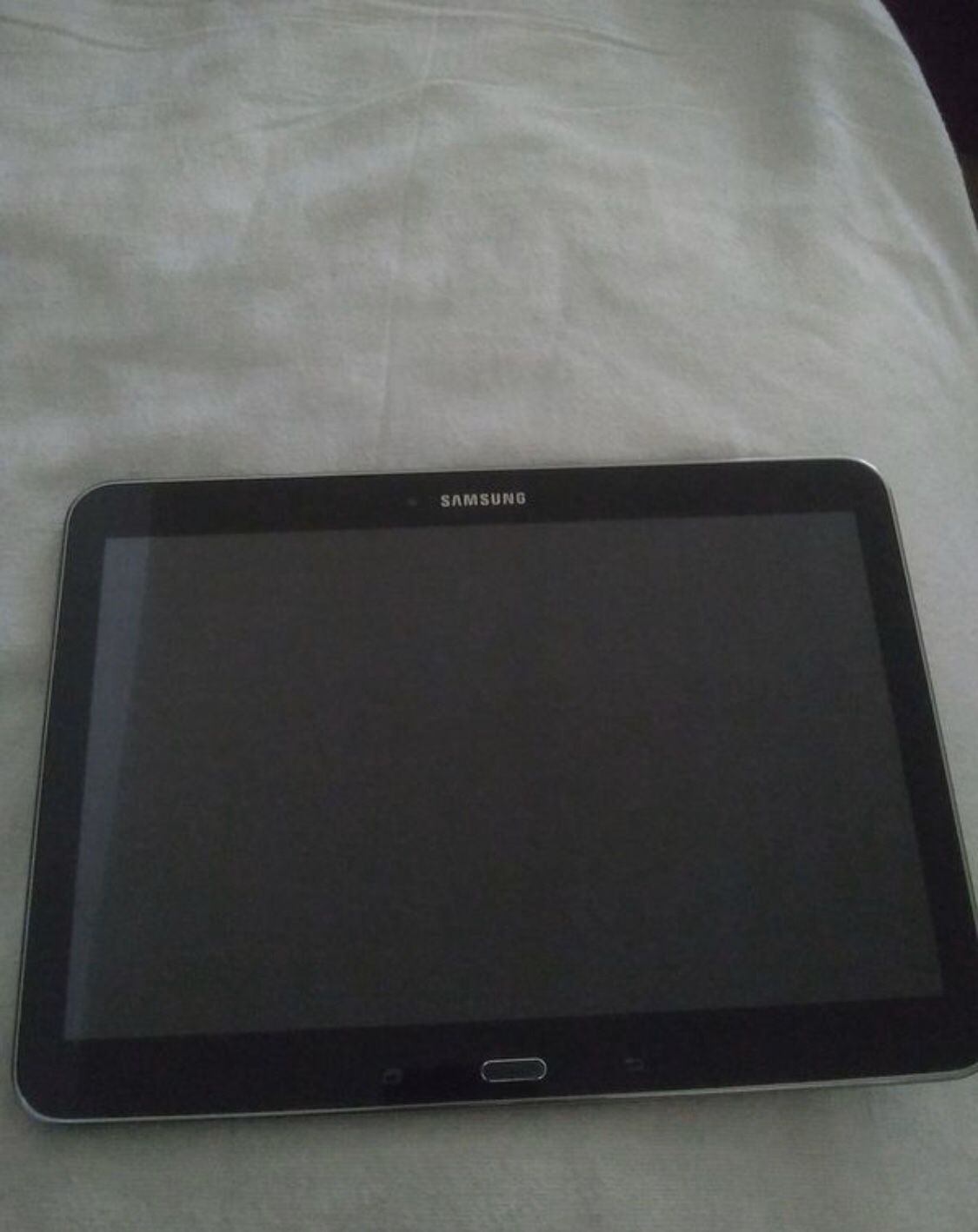 Like new Samsung galaxy tablet 10.1 inch