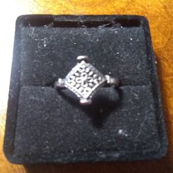Unique Ring
