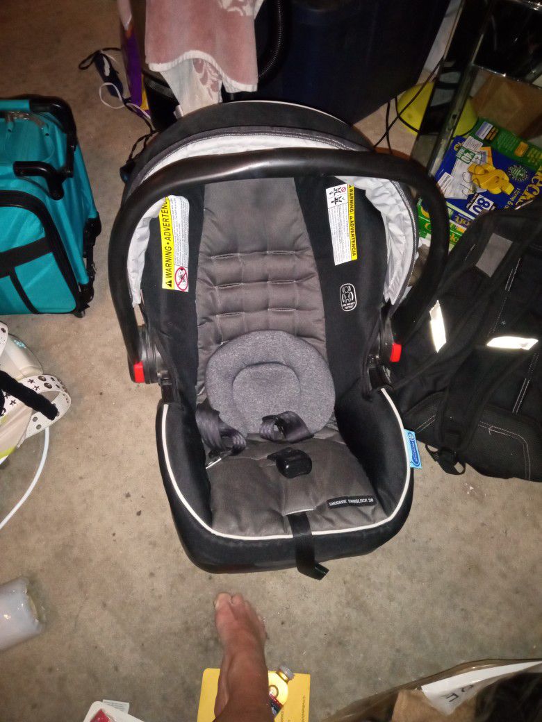 New Just Dusty Graco Car Seat 