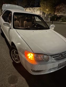 2000 Toyota Corolla