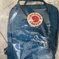 Fjallraven Kanken Mini Backpack 
