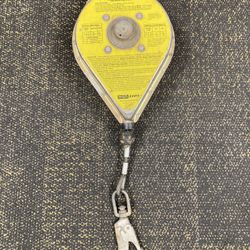 MSA Dyna-Lock Self-Retracting Lanyard Backpacker - 400 Lb 