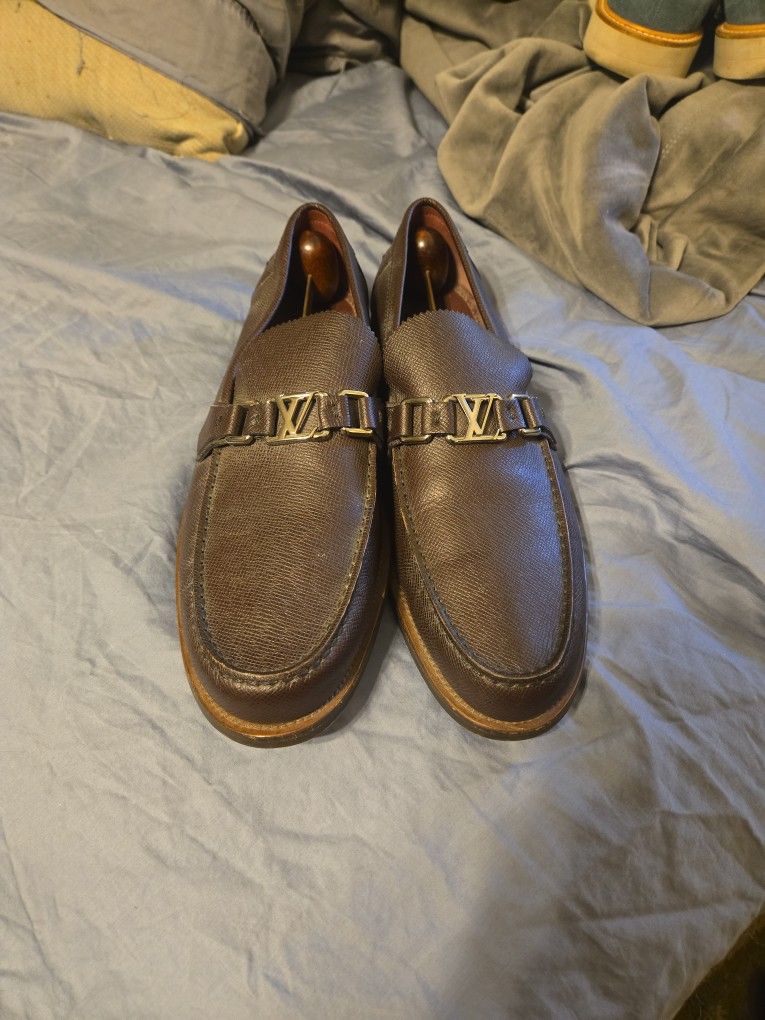 Leather Louis Vuitton Shoes 