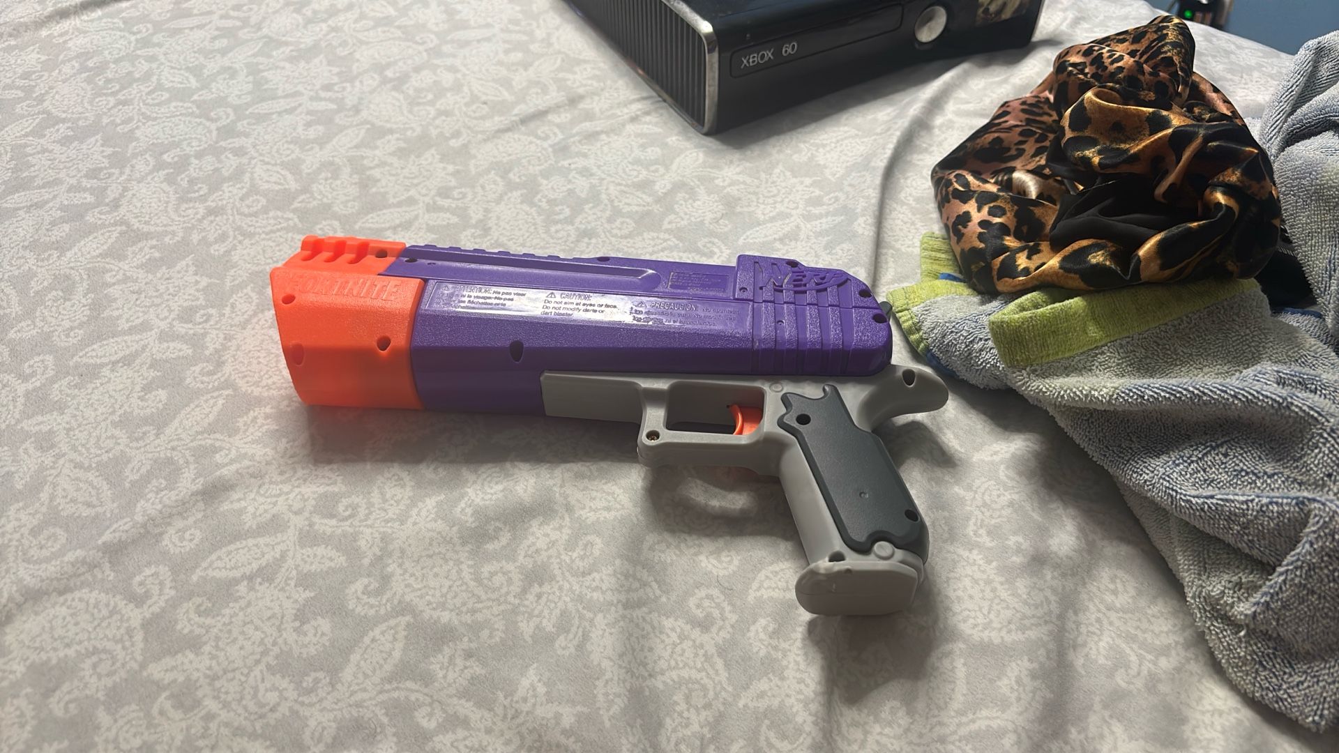 Fortnite Hand Cannon with darts