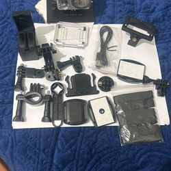 AKASO EK7000 Pro Camera Bundle// Camera With  Accessories 