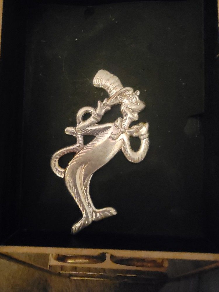 STAINLESS STEEL STATUE ( Of Cat N' The Hat )