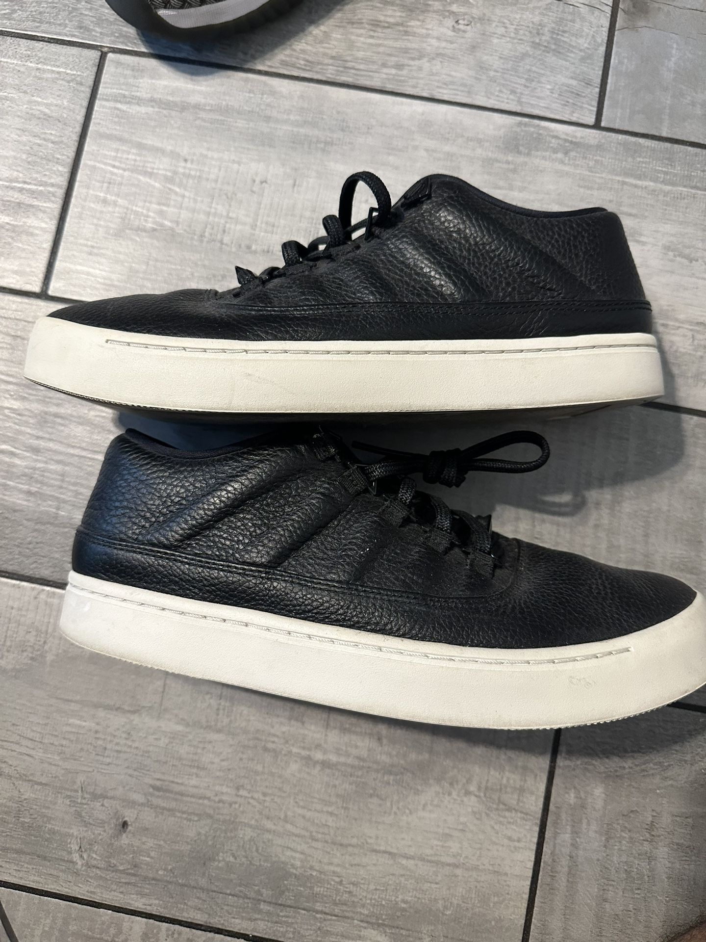 Jordan Westbrook 0 Low 