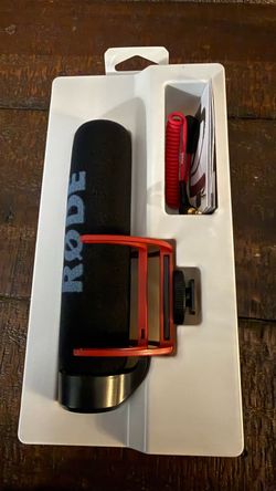 RØDE VideoMic GO Lightweight On-Camera Shotgun Microphone