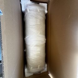 Hani Modern Classic Gold Iron Frame White Performance Linen Seat Bench,  New, Perfect Condition