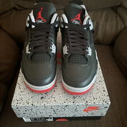 Air Jordan 4 Retro ‘Bred Reimagined’ Size 8.5M/10W