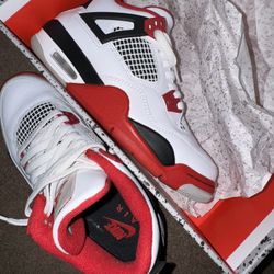 Air Jordan 4 Retro 