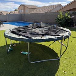 Trampoline 