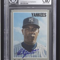 Aroldis Chapman Signed 2019 Topps Heritage #493 SP (BGS)