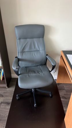 Desk chair for sale