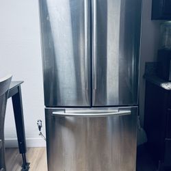 Samsung Rf261BEAESR TWIN COOLING 2020 silver / L shape Couch 