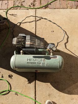 Hitachi Air Compressor, 4 Gal