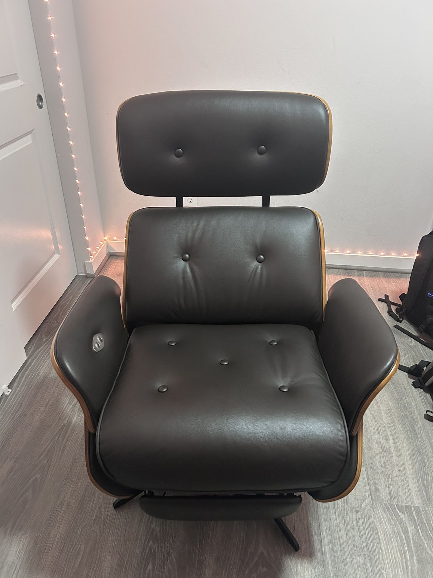 Motorized working chair
