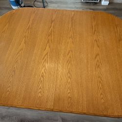 Kitchen Table With 6 Chairs. Table Has Two Extensions!