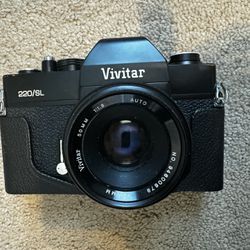 Vivitar 220 SL 35mm SLR Film Camera with Case