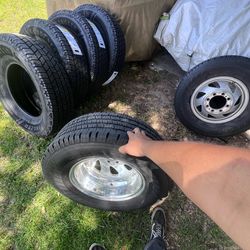 Hankook tires LT245/75r16 4tires