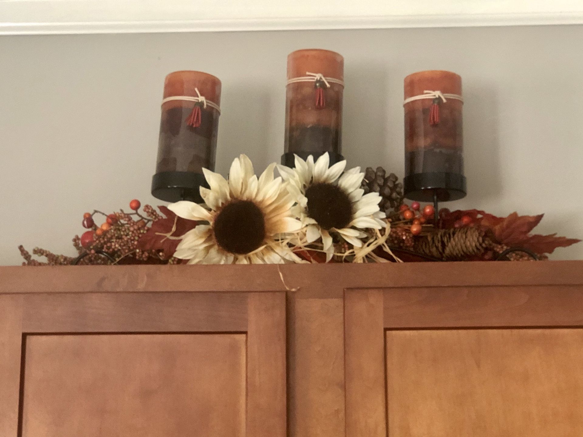 Decorative Sunflower Candle Holder with 3 Candles