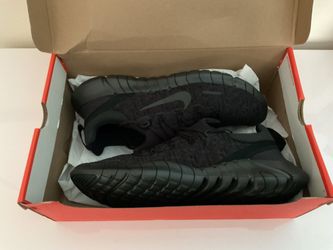 Men’s Nike 5.0 Free Running Shoes (size 13)