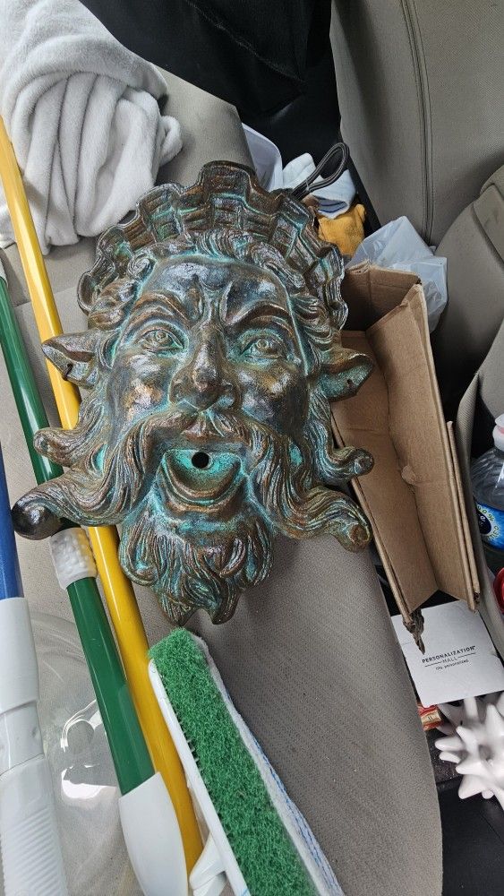 Water Fountain Cast IronHead