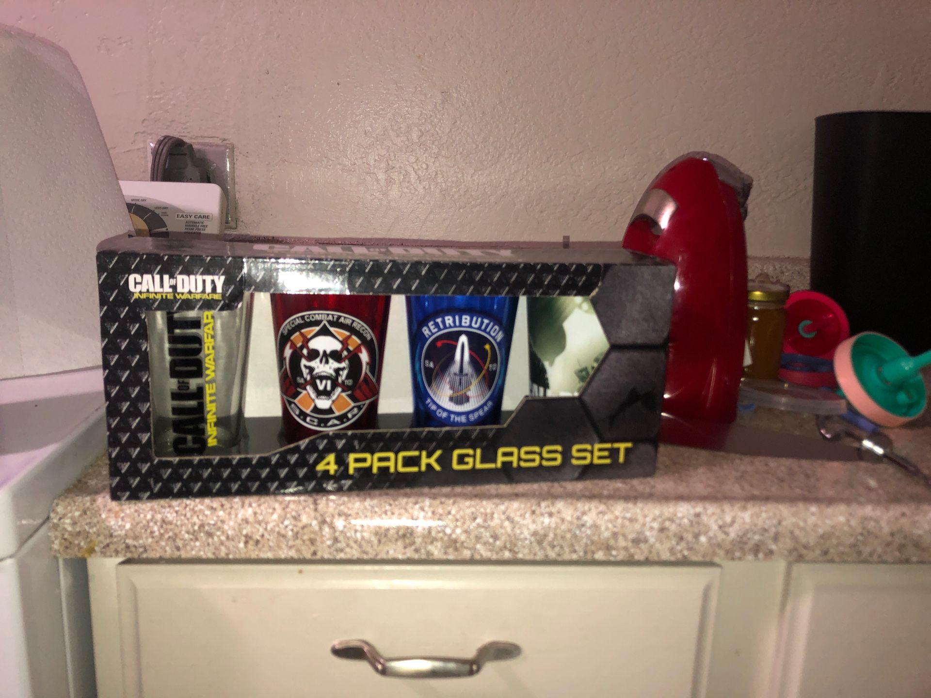 Call of Duty 4 pack glass set