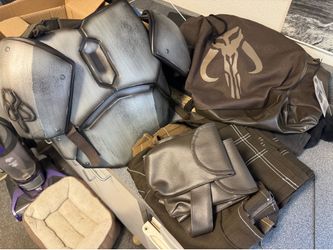 Star Wars Mandalorian Outfit ( Disney Parks )