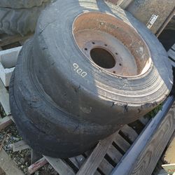 Bobcat  10-16,5 Tires3