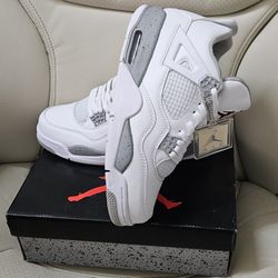 Jordan 4 Retro 
