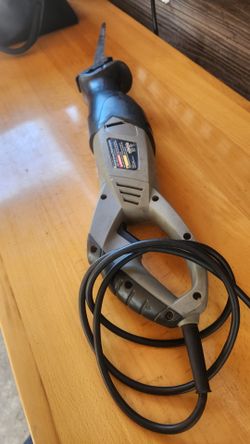 Reciprocating saw
