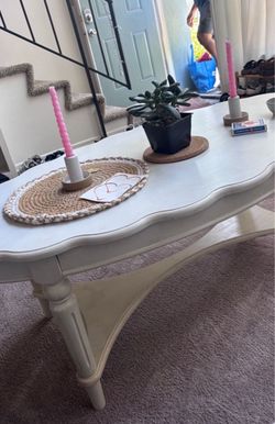 Shabby chic coffee table
