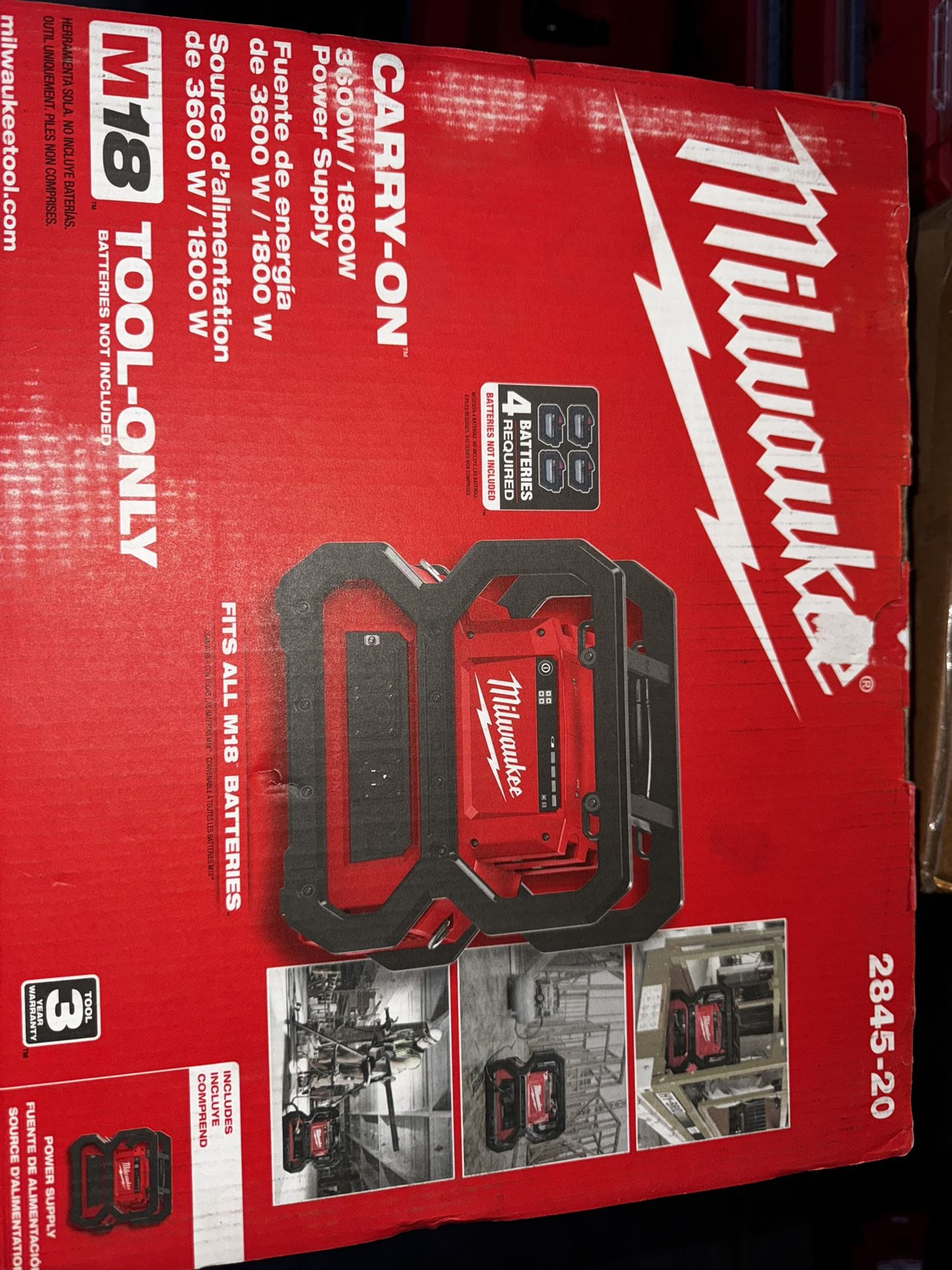 Milwaukee M18 18V Lithium-Ion Cordless 3600-Watt/1800-Watt Battery Powered Power Supply