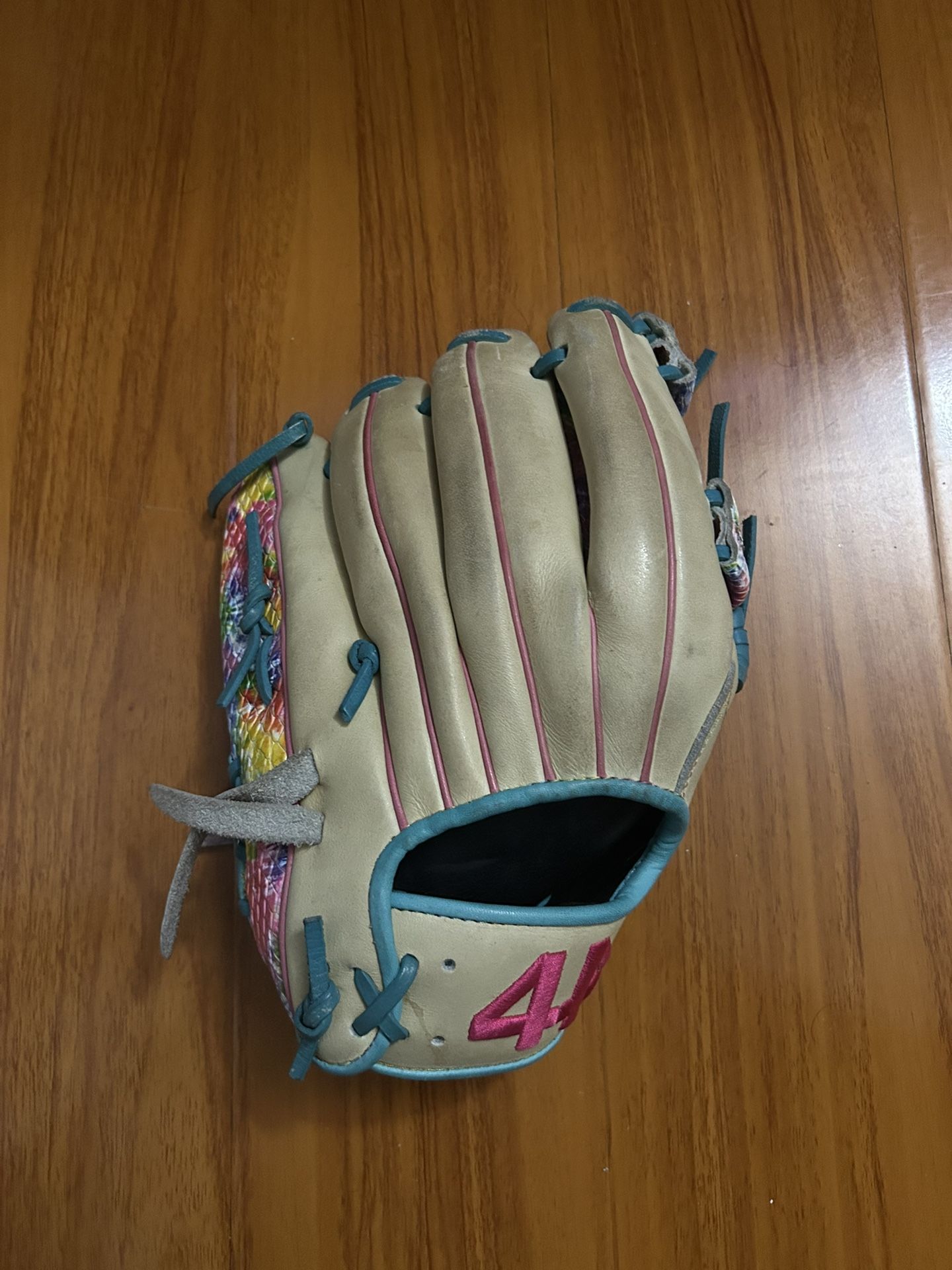 44 Pro Glove