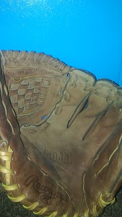 Base ball glove rawlings