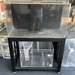 Aquarium 50 gallons acrylic with sump