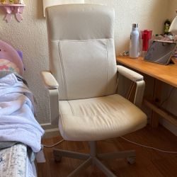 IKEA Swivel Beige Chair 