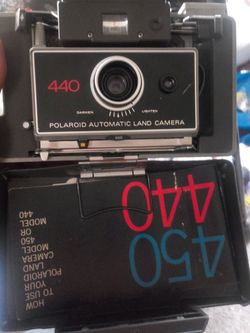 Polaroid 440 land camera
