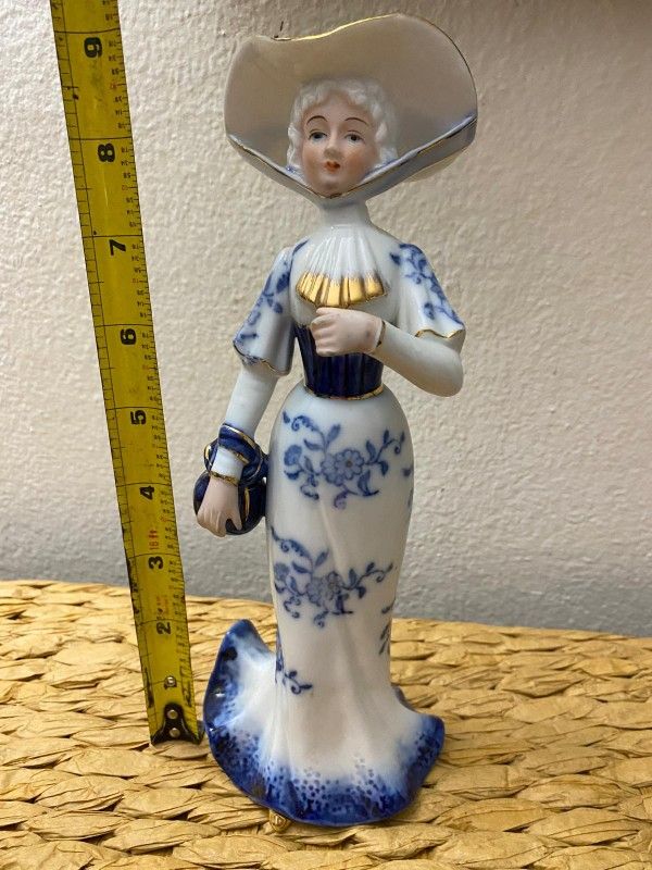 Adorno Biscuit Mujer Época 