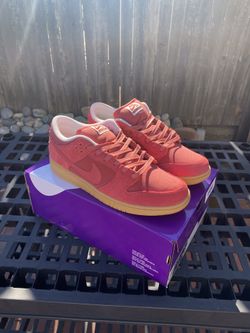 Nike SB Dunk Low Adobe