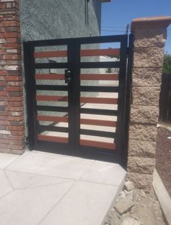 Gâté/ Fence 