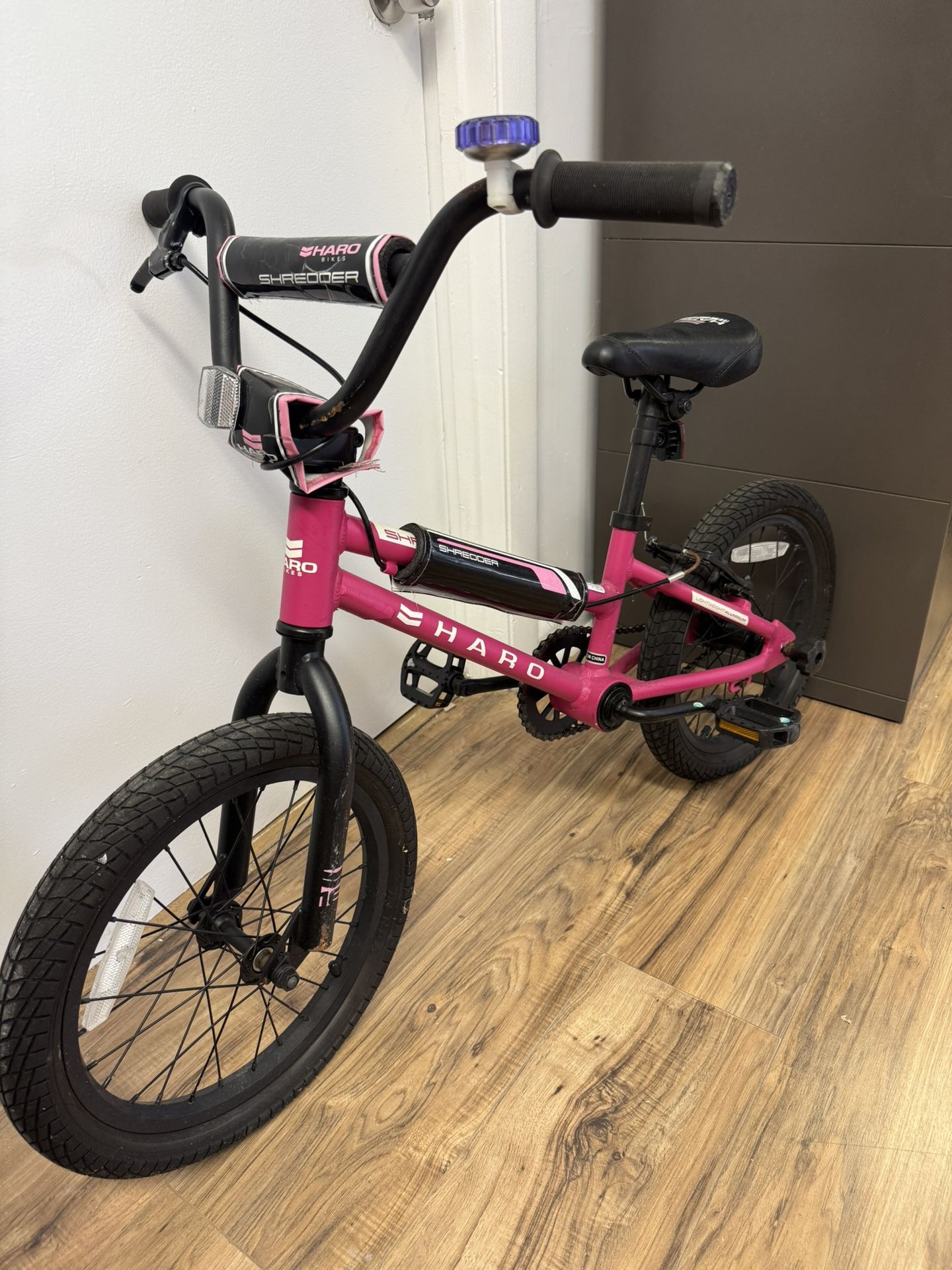 Girls Haro Bike With Training Wheels