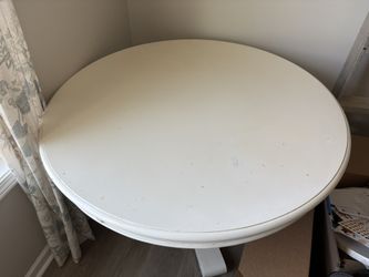 Solid Wood Pedestal Table