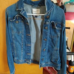 Universal Thread Size Small $20