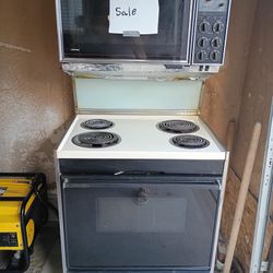 Oven/Stove Combo Works Great