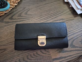 *** Michael Kors Wallet